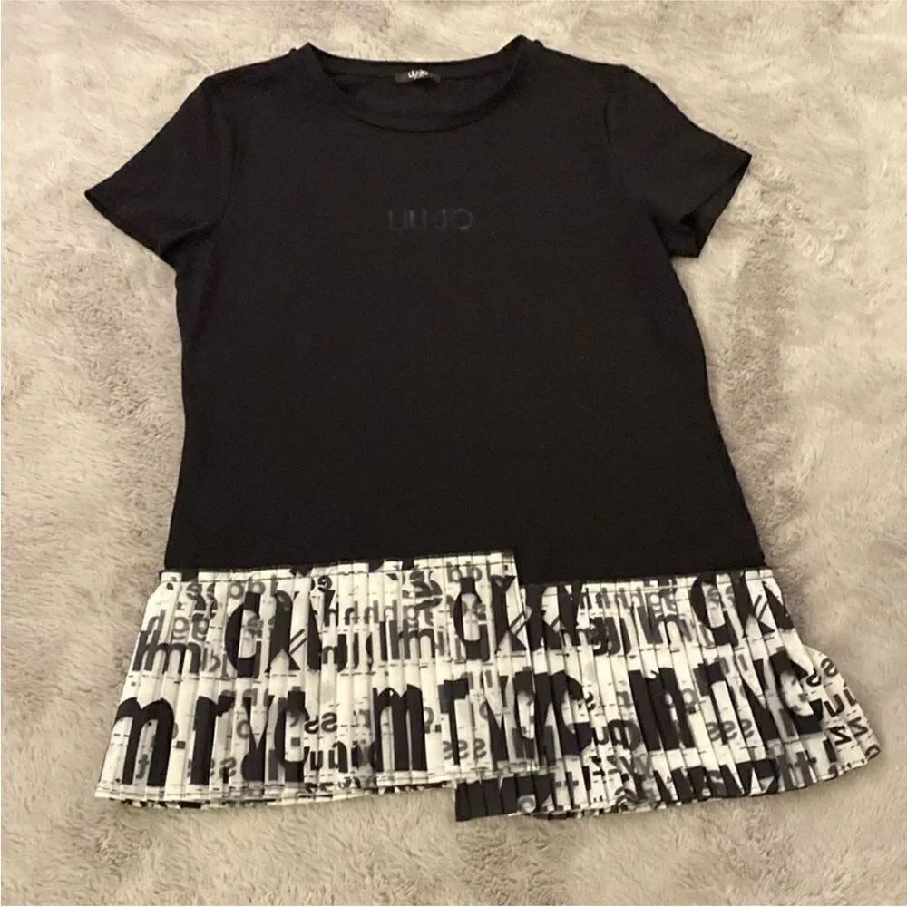 Lui Jo Black Graphic Pleated top, S